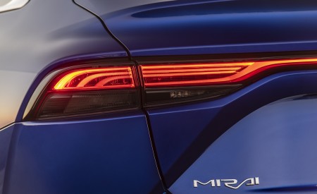 2021 Toyota Mirai FCEV Limited (Color: Hydro Blue) Tail Light Wallpapers 450x275 (5)