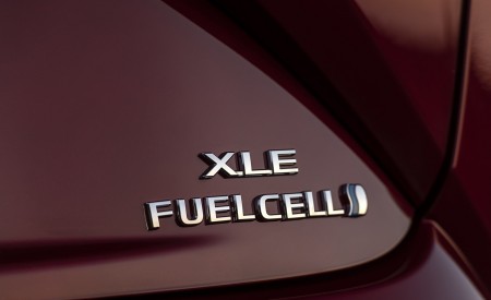 2021 Toyota Mirai FCEV XLE (Color: Supersonic Red) Badge Wallpapers 450x275 (17)