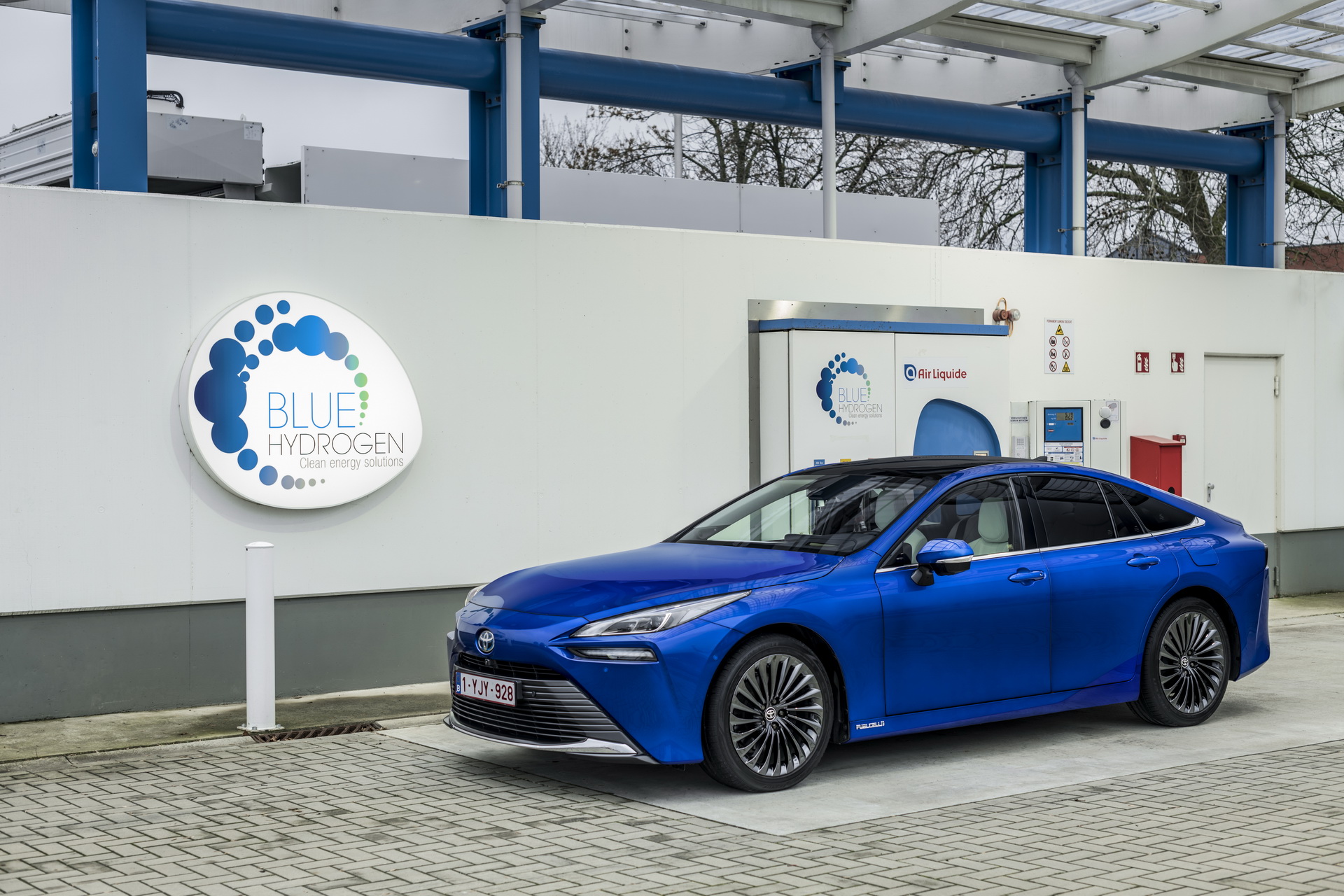 Toyota Mirai 2021 водородный
