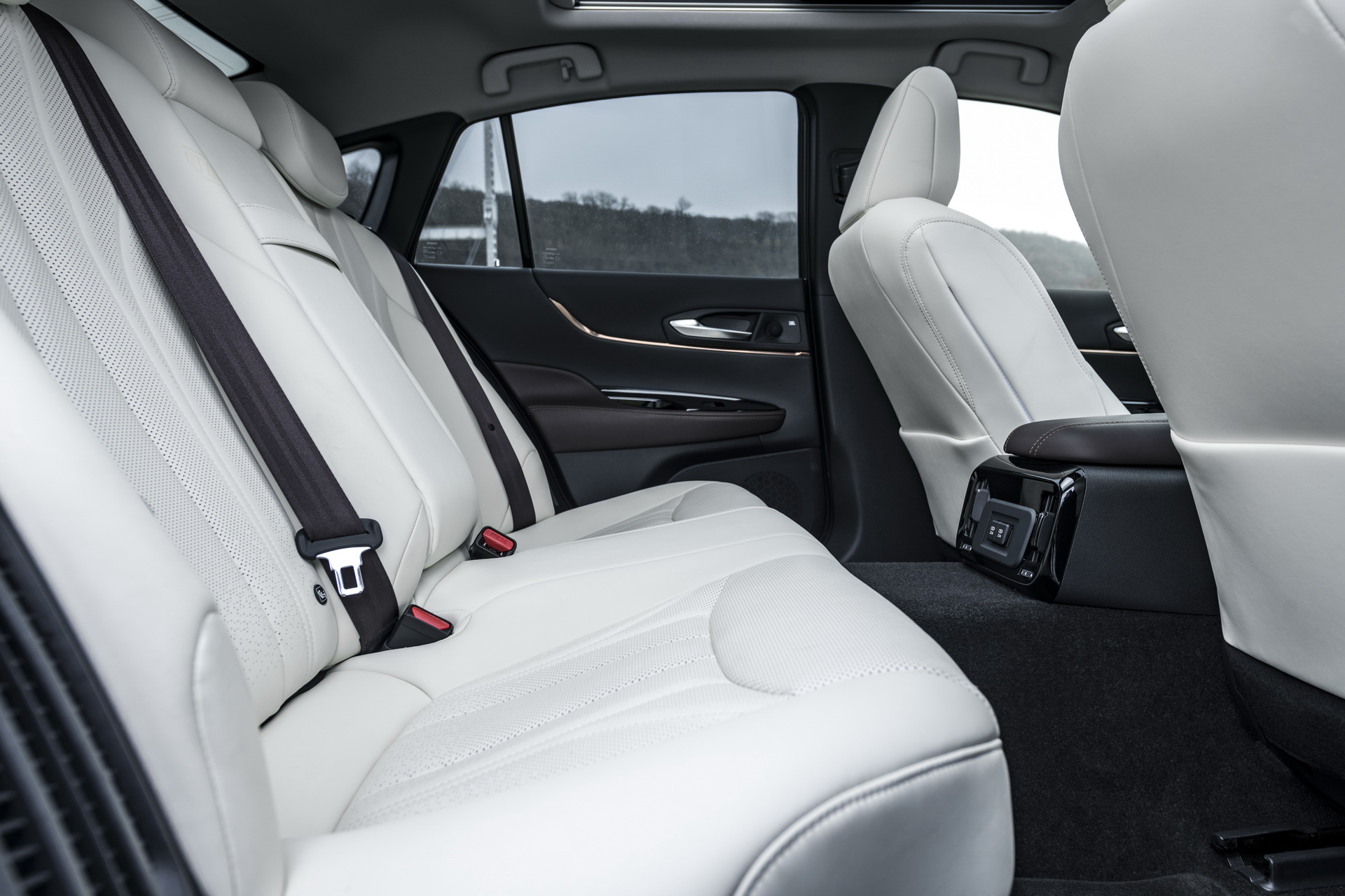 2021 Toyota Mirai FCEV Interior Rear Seats Wallpapers #112 of 164