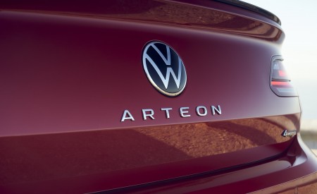 2021 Volkswagen Arteon (US-Spec) Badge Wallpapers 450x275 (20)