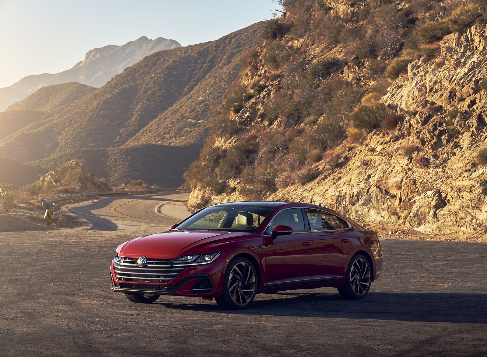 2021 Volkswagen Arteon (US-Spec) Front Three-Quarter Wallpapers  (10)