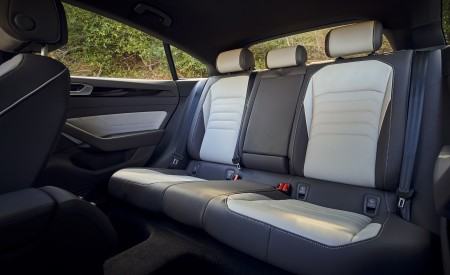 2021 Volkswagen Arteon (US-Spec) Interior Rear Seats Wallpapers 450x275 (33)