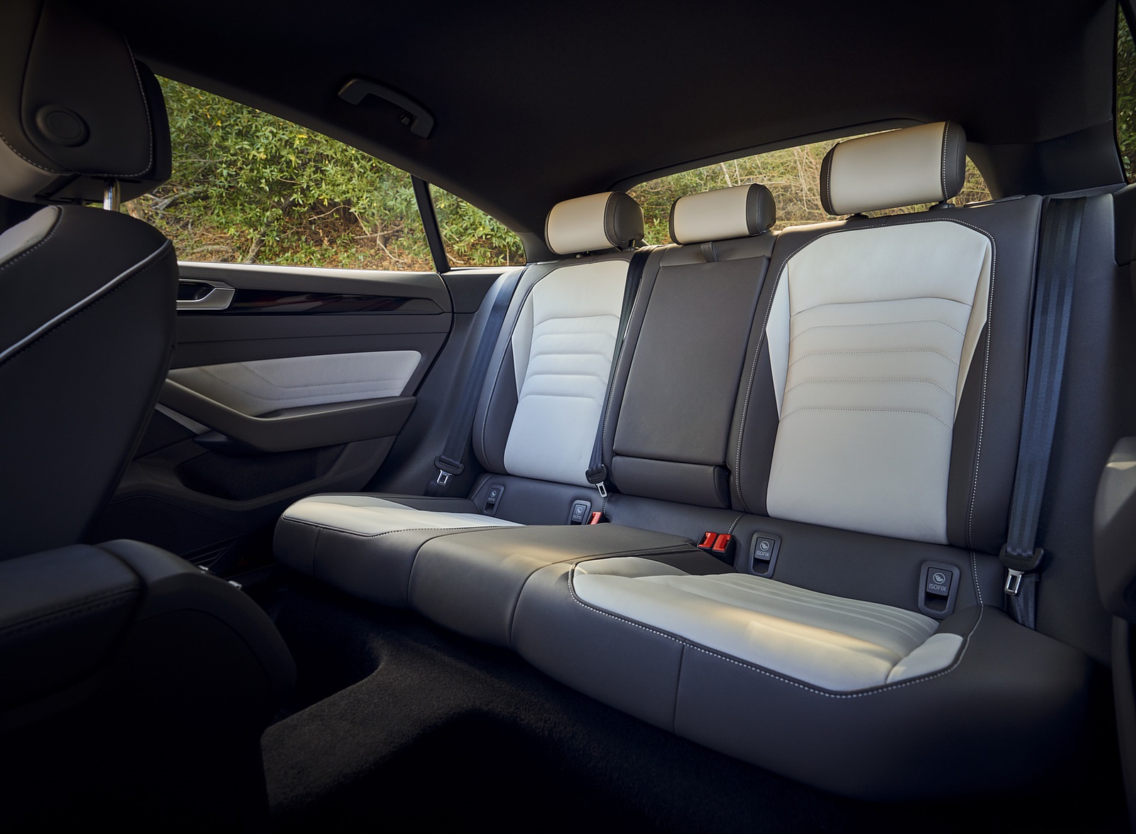 2021 Volkswagen Arteon (US-Spec) Interior Rear Seats Wallpapers #33 of 58