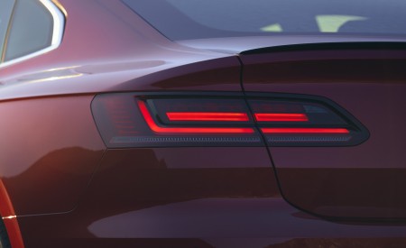 2021 Volkswagen Arteon (US-Spec) Tail Light Wallpapers 450x275 (18)