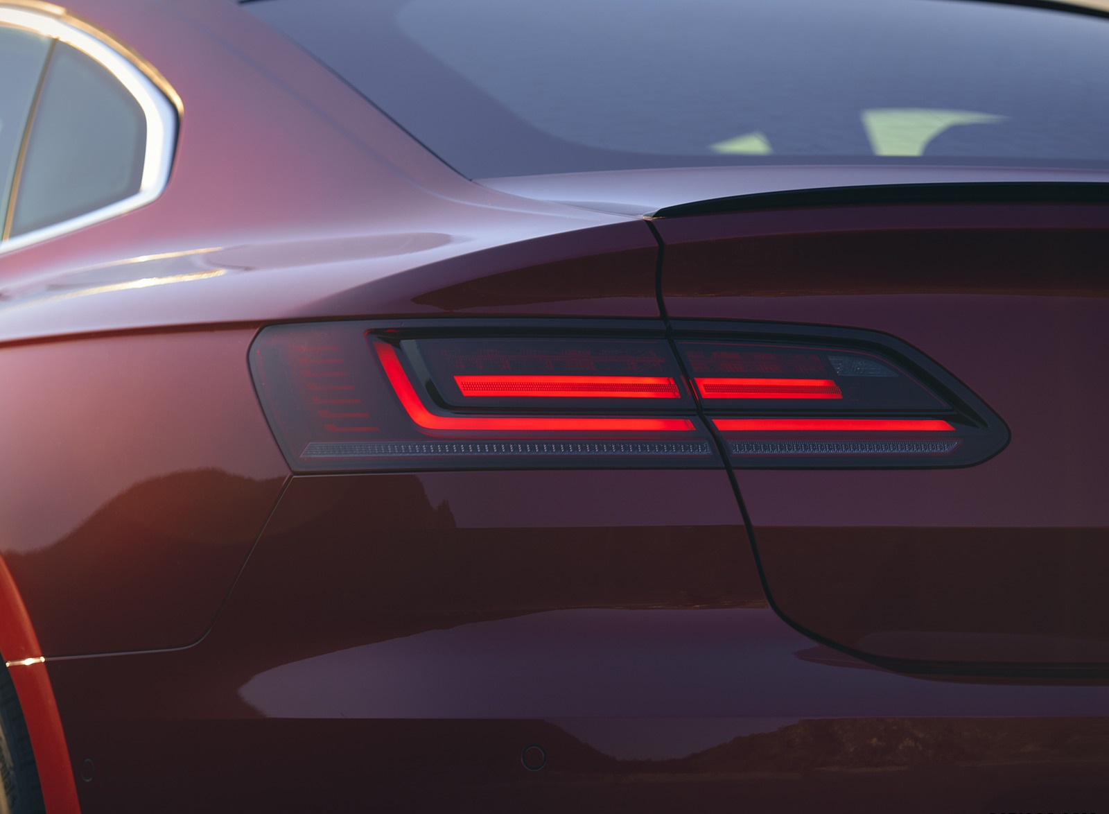 2021 Volkswagen Arteon (US-Spec) Tail Light Wallpapers #18 of 58