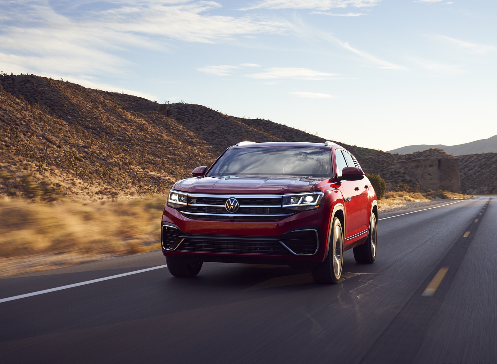 2021 Volkswagen Atlas Cross Sport Front Wallpapers #2 of 36