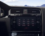 2021 Volkswagen Golf GTI (US-Spec) Central Console Wallpapers 150x120 (24)
