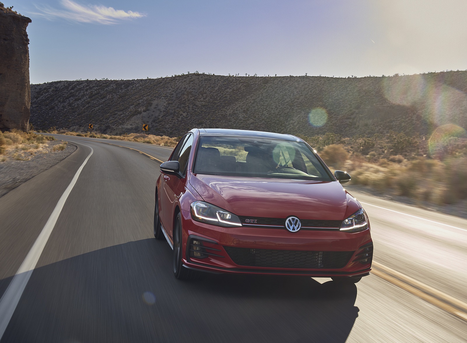 2021 Volkswagen Golf GTI (US-Spec) Front Wallpapers (3)