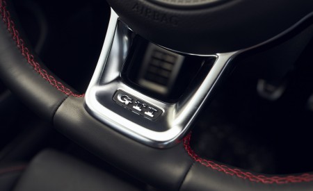2021 Volkswagen Golf GTI (US-Spec) Interior Steering Wheel Wallpapers 450x275 (32)