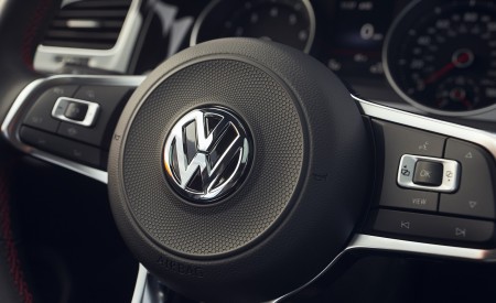 2021 Volkswagen Golf GTI (US-Spec) Interior Steering Wheel Wallpapers 450x275 (33)
