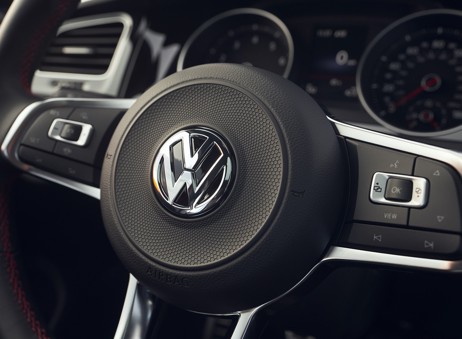 2021 Volkswagen Golf GTI (US-Spec) Interior Steering Wheel Wallpapers #33 of 34