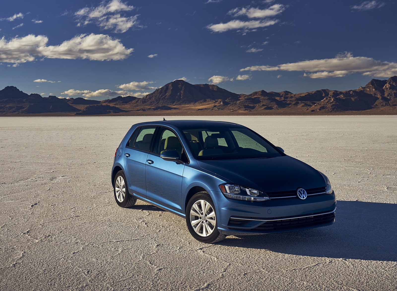 2021 Volkswagen Golf (US-Spec) Front Three-Quarter Wallpapers #8 of 27