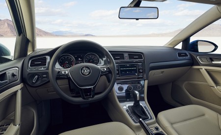 2021 Volkswagen Golf (US-Spec) Interior Cockpit Wallpapers 450x275 (22)