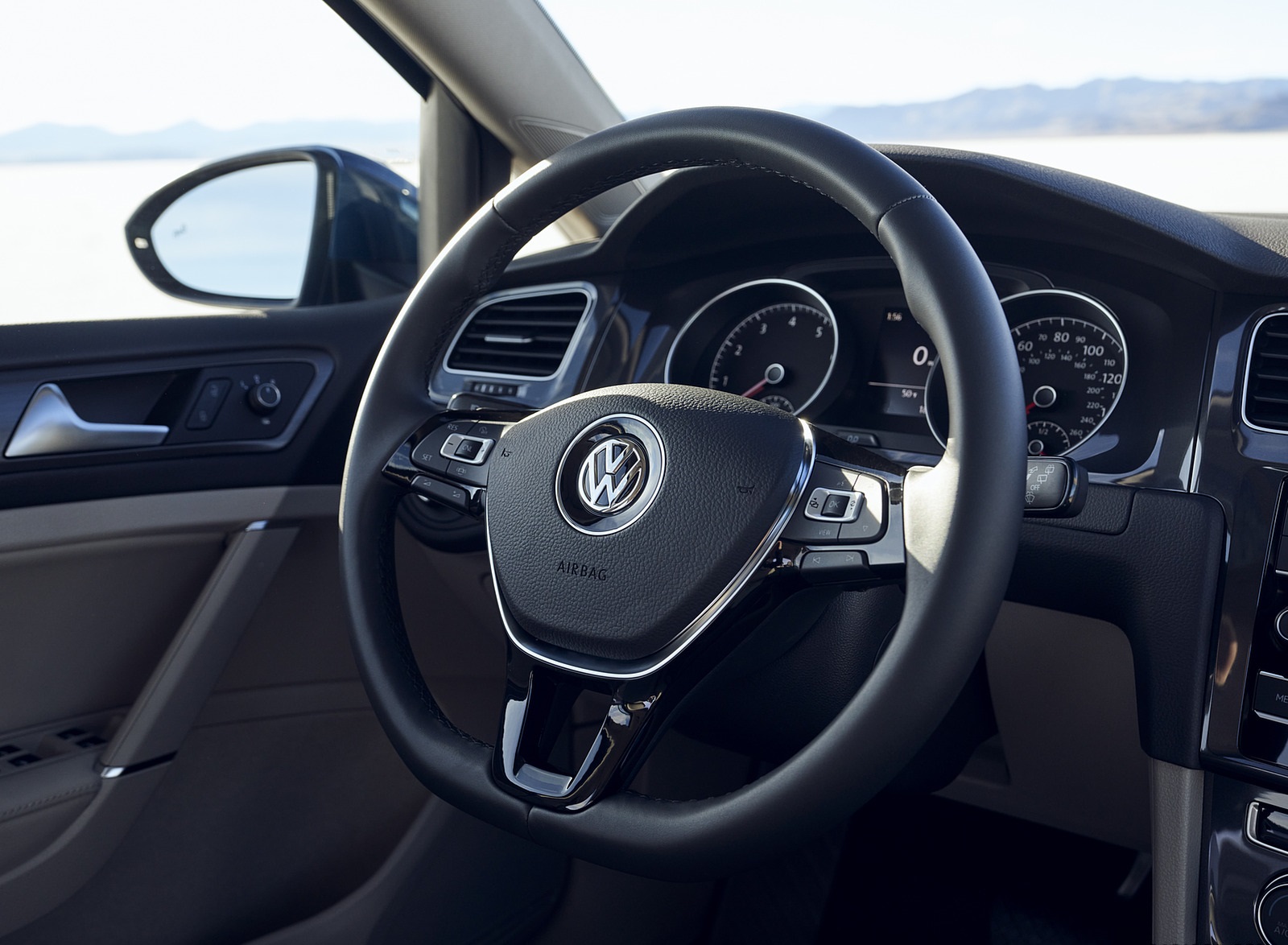 2021 Volkswagen Golf (US-Spec) Interior Steering Wheel Wallpapers #26 of 27