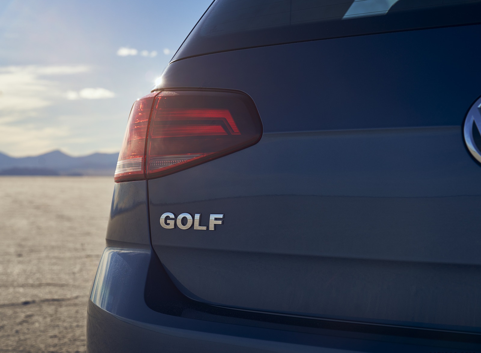 2021 Volkswagen Golf (US-Spec) Tail Light Wallpapers #17 of 27