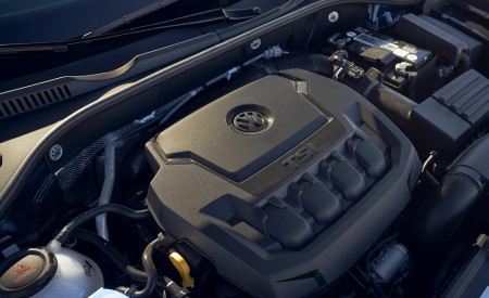 2021 Volkswagen Passat (US-Spec) Engine Wallpapers 450x275 (16)