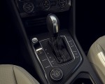 2021 Volkswagen Tiguan SEL (US-Spec) Central Console Wallpapers 150x120 (19)
