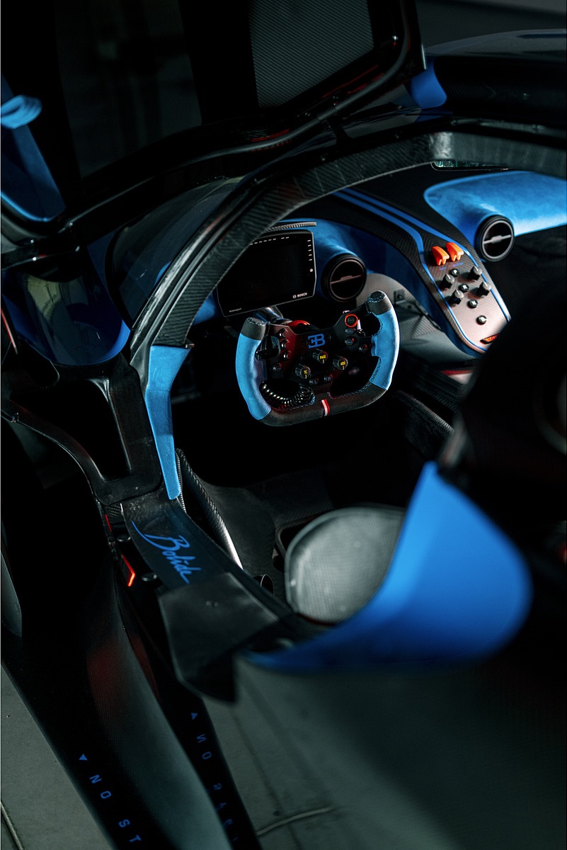 2020 Bugatti Bolide Concept Interior Detail Wallpapers #22 of 36