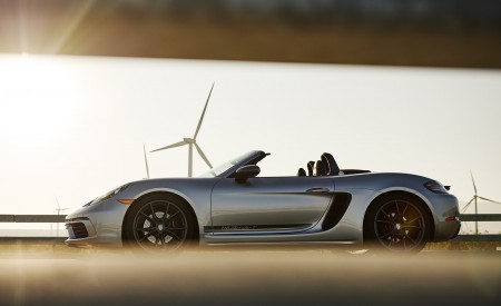 2020 Porsche 718 Boxster T Side Wallpapers 450x275 (19)