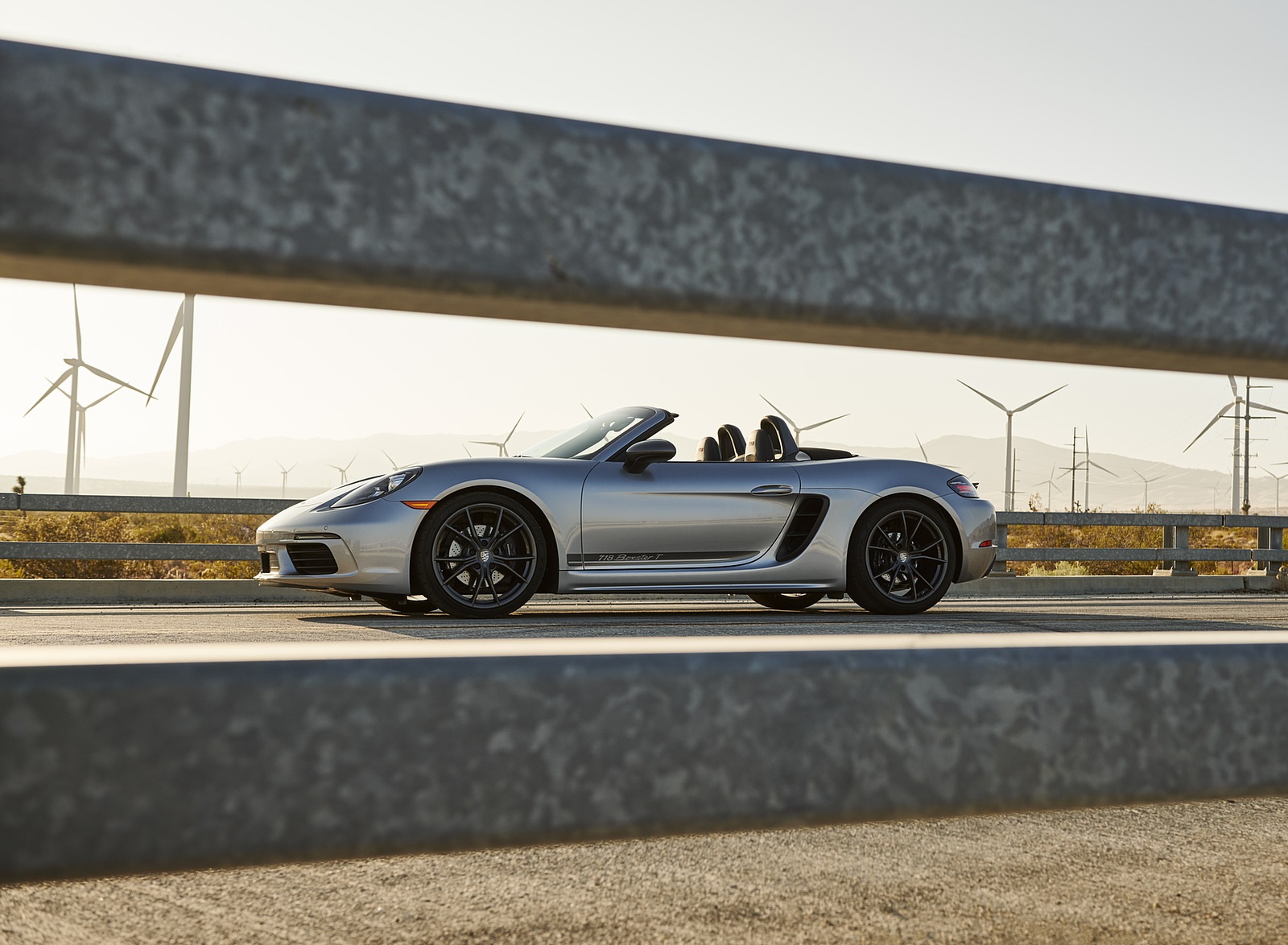 2020 Porsche 718 Boxster T Side Wallpapers #20 of 40