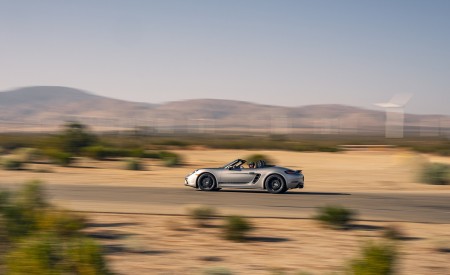 2020 Porsche 718 Boxster T Side Wallpapers 450x275 (11)