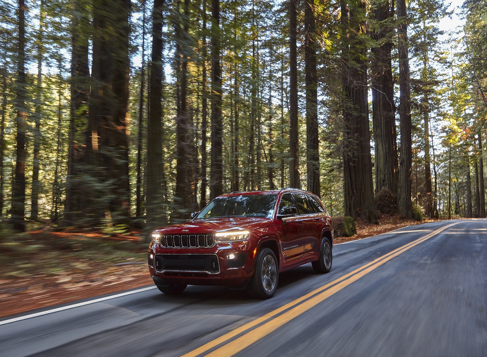 2021 Jeep Grand Cherokee L Overland Front Three-Quarter Wallpapers #2 of 51