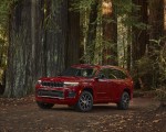 2021 Jeep Grand Cherokee L Overland Front Three-Quarter Wallpapers 150x120