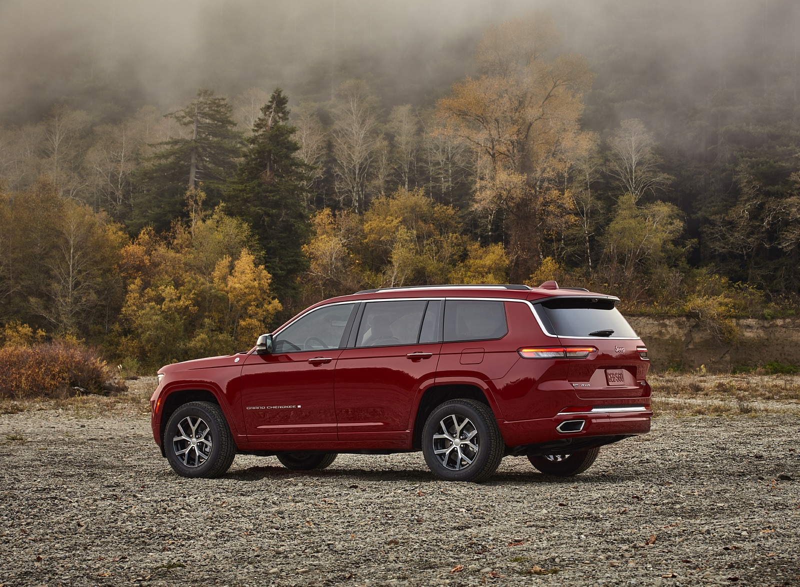 2021 Jeep Grand Cherokee L Overland Rear Three-Quarter Wallpapers  #15 of 51
