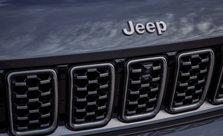 2021 Jeep Grand Cherokee L Summit Reserve Grill Wallpapers  450x275 (59)