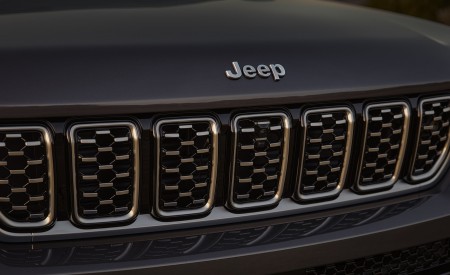 2021 Jeep Grand Cherokee L Summit Reserve Grill Wallpapers 450x275 (60)