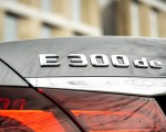 2021 Mercedes-Benz E 300 de Diesel Plug-In Hybrid (UK-Spec) Badge Wallpapers 150x120