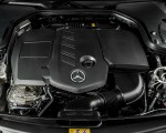 2021 Mercedes-Benz E 300 de Diesel Plug-In Hybrid (UK-Spec) Engine Wallpapers 150x120