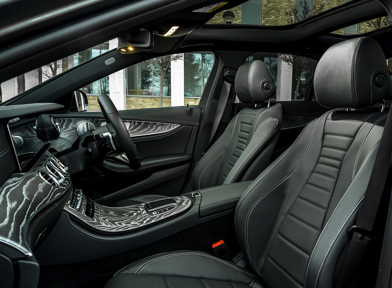 2021 Mercedes-Benz E 300 de Diesel Plug-In Hybrid (UK-Spec) Interior Front Seats Wallpapers #162 of 167