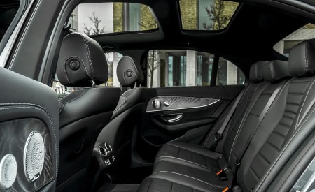 2021 Mercedes-Benz E 300 de Diesel Plug-In Hybrid (UK-Spec) Interior Rear Seats Wallpapers 450x275 (164)