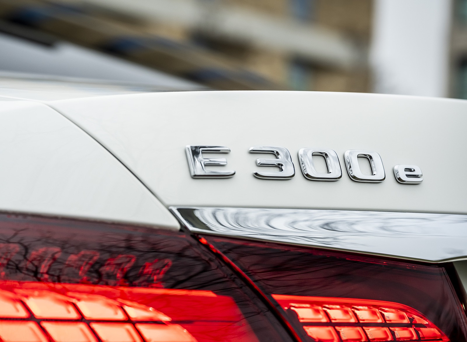 2021 Mercedes-Benz E 300 e Plug-In Hybrid (UK-Spec) Badge Wallpapers #56 of 167