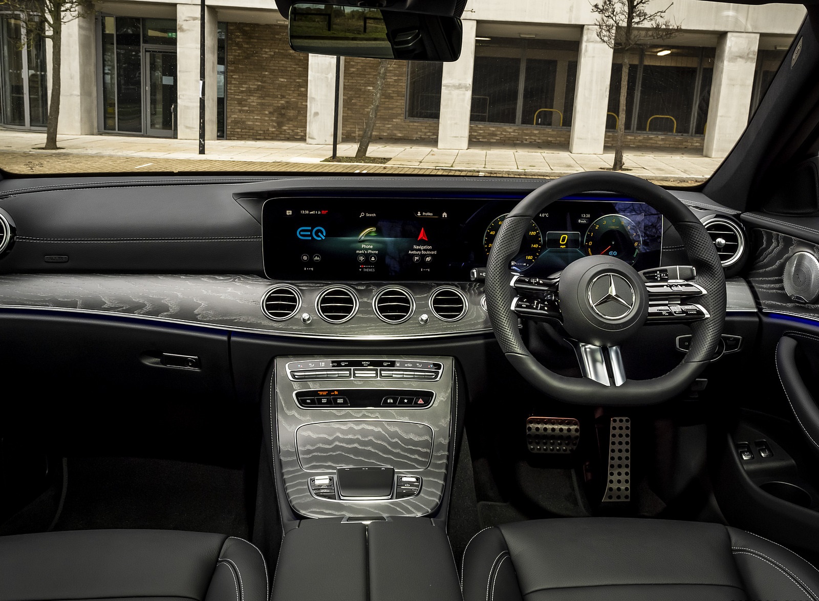 2021 Mercedes-Benz E 300 e Plug-In Hybrid (UK-Spec) Interior Cockpit Wallpapers #69 of 167