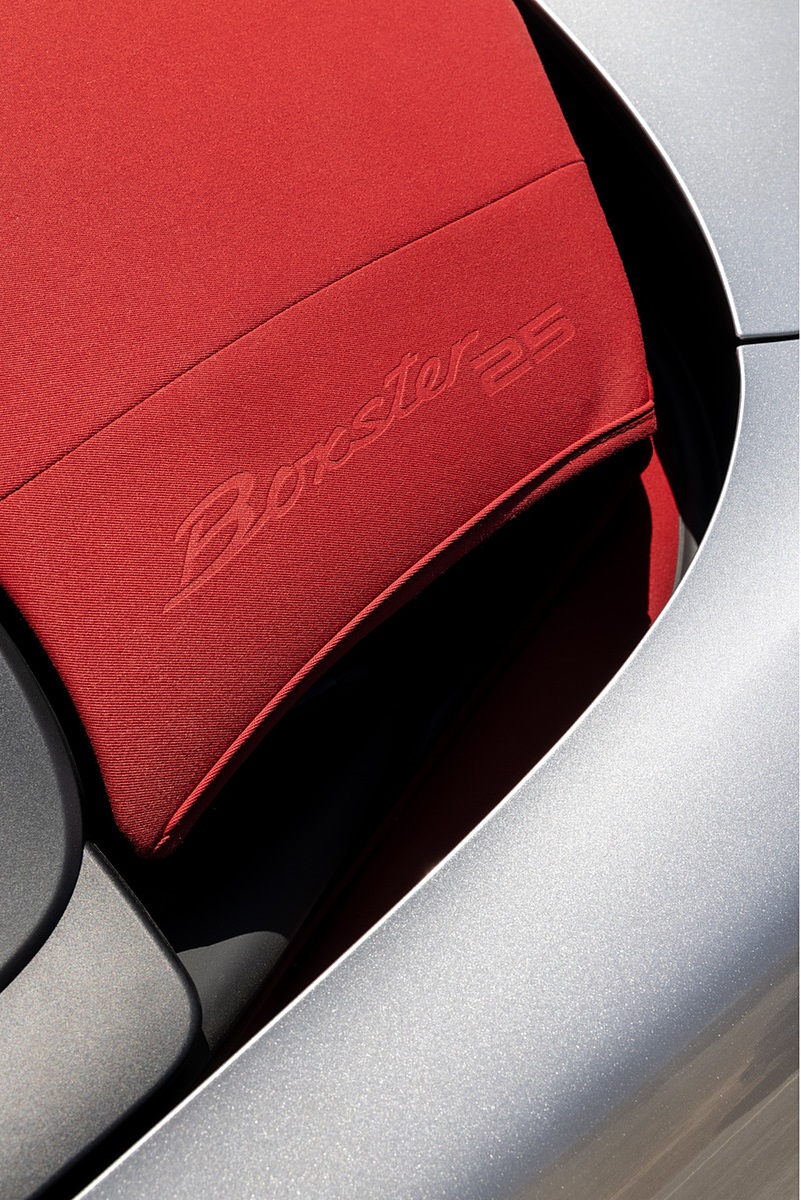 2021 Porsche 718 Boxster GTS 4.0 25 Years (Color: GT Silver) Detail Wallpapers #65 of 185