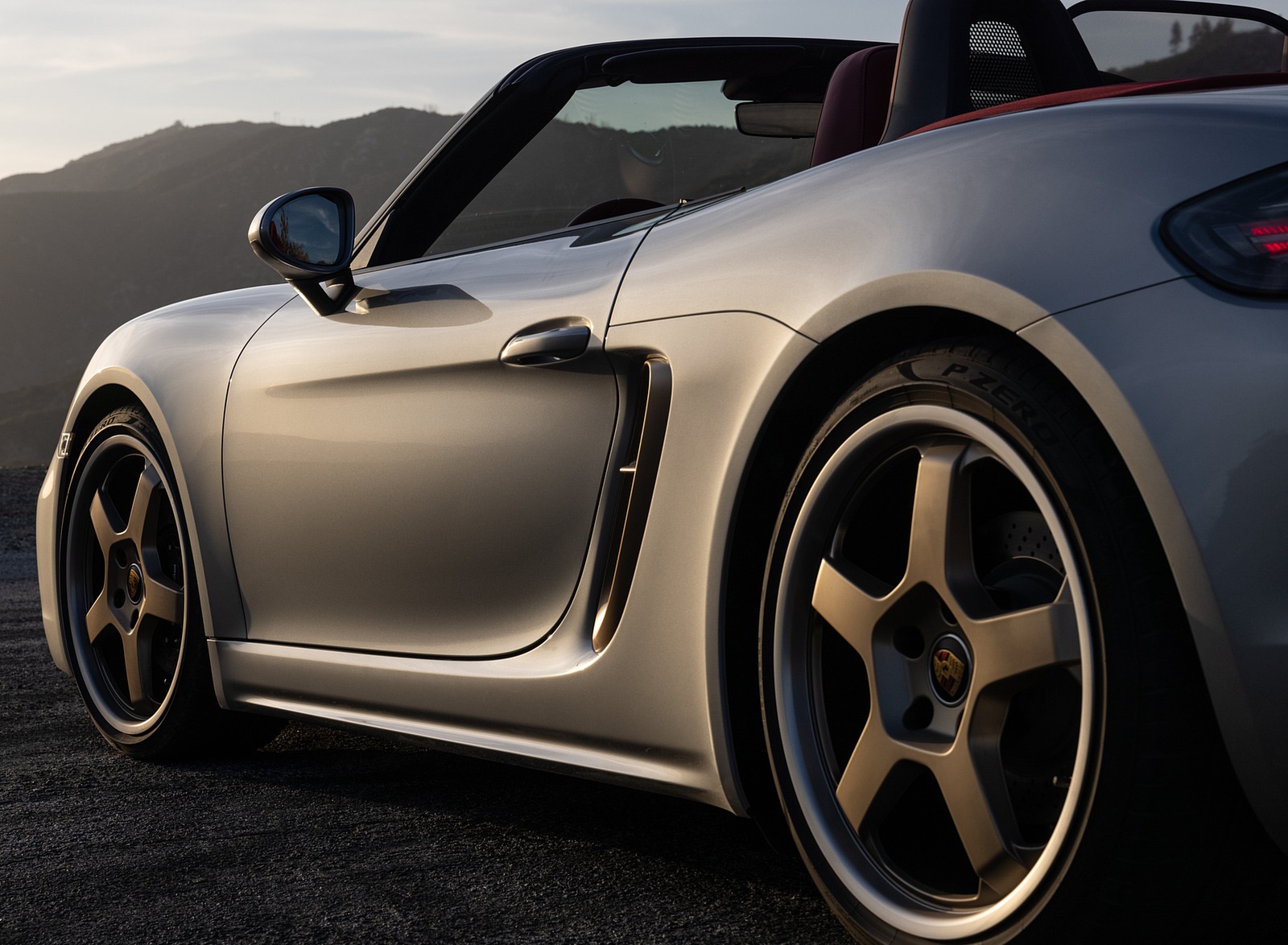 2021 Porsche 718 Boxster GTS 4.0 25 Years (Color: GT Silver) Detail Wallpapers #66 of 185