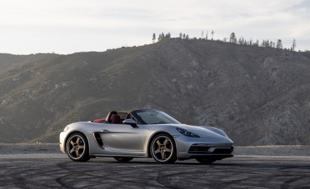 2021 Porsche 718 Boxster GTS 4.0 25 Years (Color: GT Silver) Front Three-Quarter Wallpapers  450x275 (59)