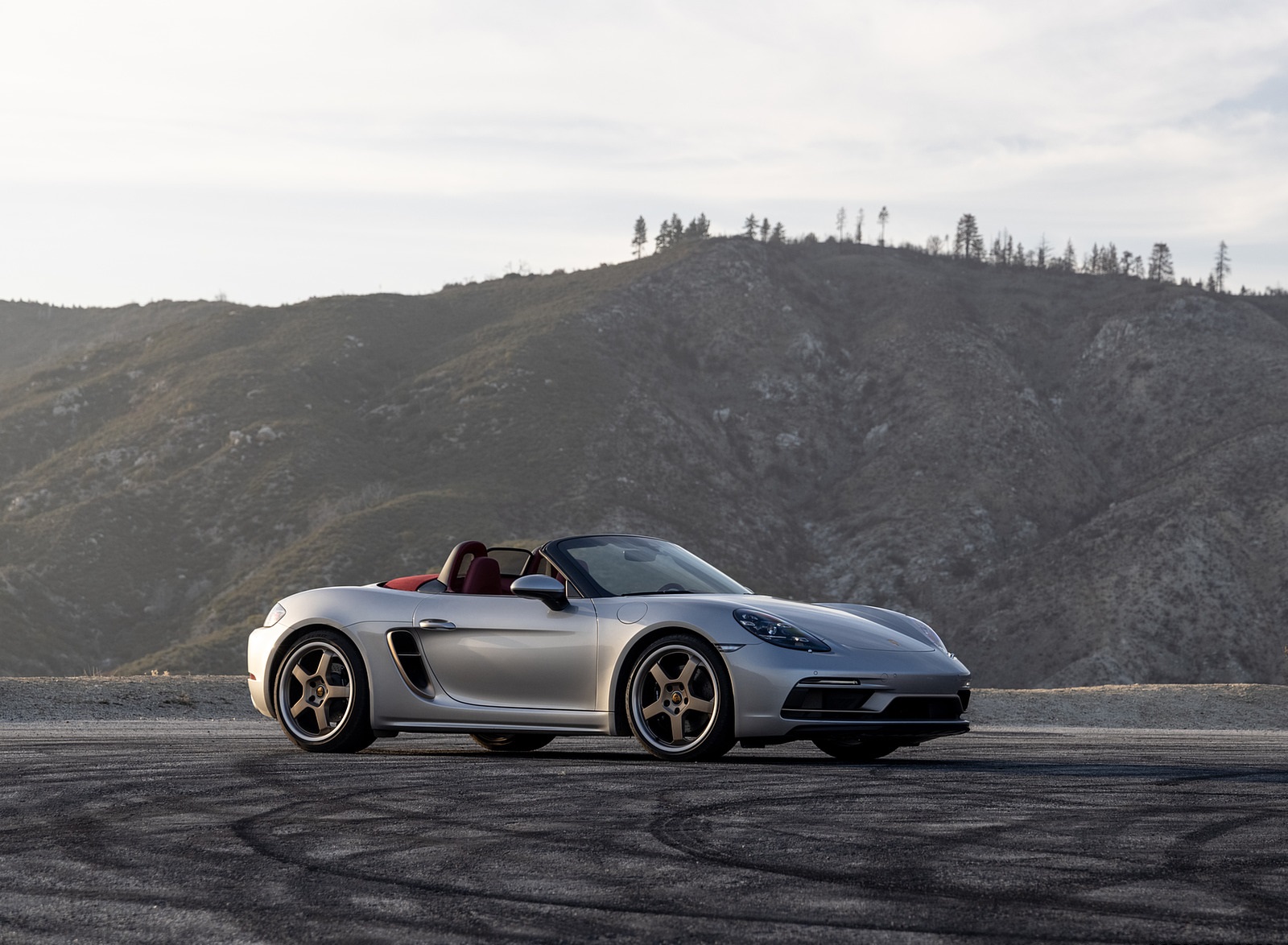 2021 Porsche 718 Boxster GTS 4.0 25 Years (Color: GT Silver) Front Three-Quarter Wallpapers  #59 of 185