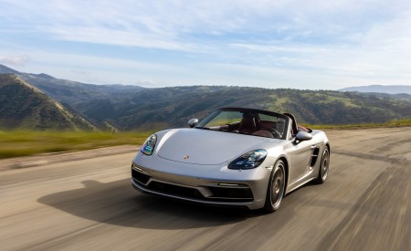 2021 Porsche 718 Boxster GTS 4.0 25 Years (Color: GT Silver) Front Wallpapers 450x275 (4)