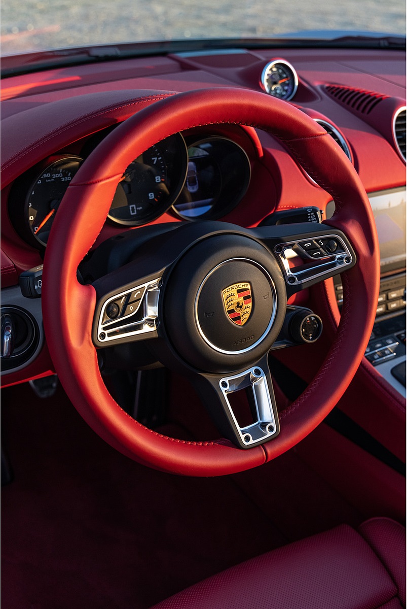 2021 Porsche 718 Boxster GTS 4.0 25 Years (Color: GT Silver) Interior Steering Wheel Wallpapers #85 of 185