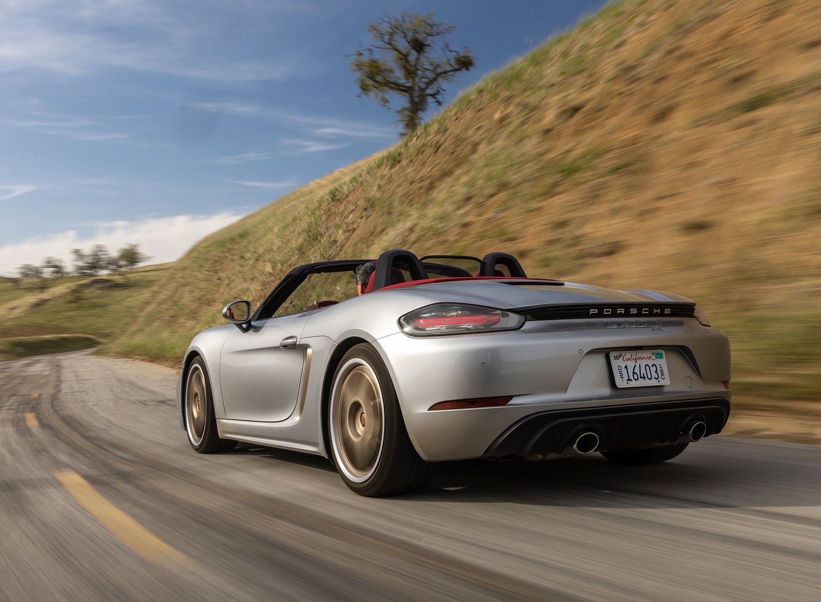 2021 Porsche 718 Boxster GTS 4.0 25 Years (Color: GT Silver) Rear Three-Quarter Wallpapers #23 of 185