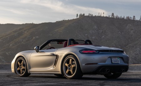 2021 Porsche 718 Boxster GTS 4.0 25 Years (Color: GT Silver) Rear Three-Quarter Wallpapers 450x275 (63)