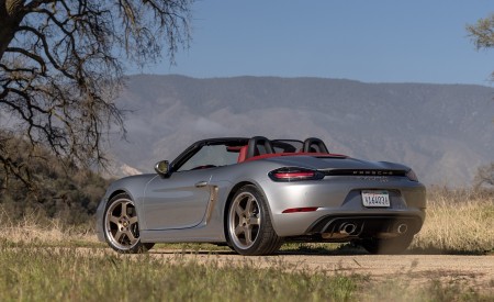 2021 Porsche 718 Boxster GTS 4.0 25 Years (Color: GT Silver) Rear Three-Quarter Wallpapers 450x275 (54)