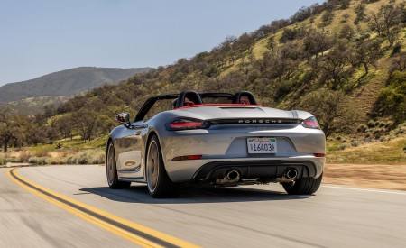 2021 Porsche 718 Boxster GTS 4.0 25 Years (Color: GT Silver) Rear Wallpapers 450x275 (14)