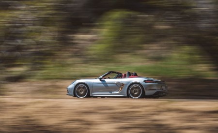 2021 Porsche 718 Boxster GTS 4.0 25 Years (Color: GT Silver) Side Wallpapers 450x275 (37)