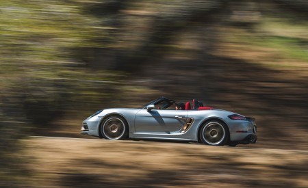 2021 Porsche 718 Boxster GTS 4.0 25 Years (Color: GT Silver) Side Wallpapers 450x275 (40)