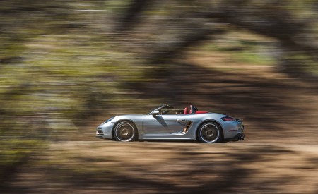 2021 Porsche 718 Boxster GTS 4.0 25 Years (Color: GT Silver) Side Wallpapers 450x275 (38)